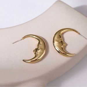 LILILINCo. Crescent Moon Earrings